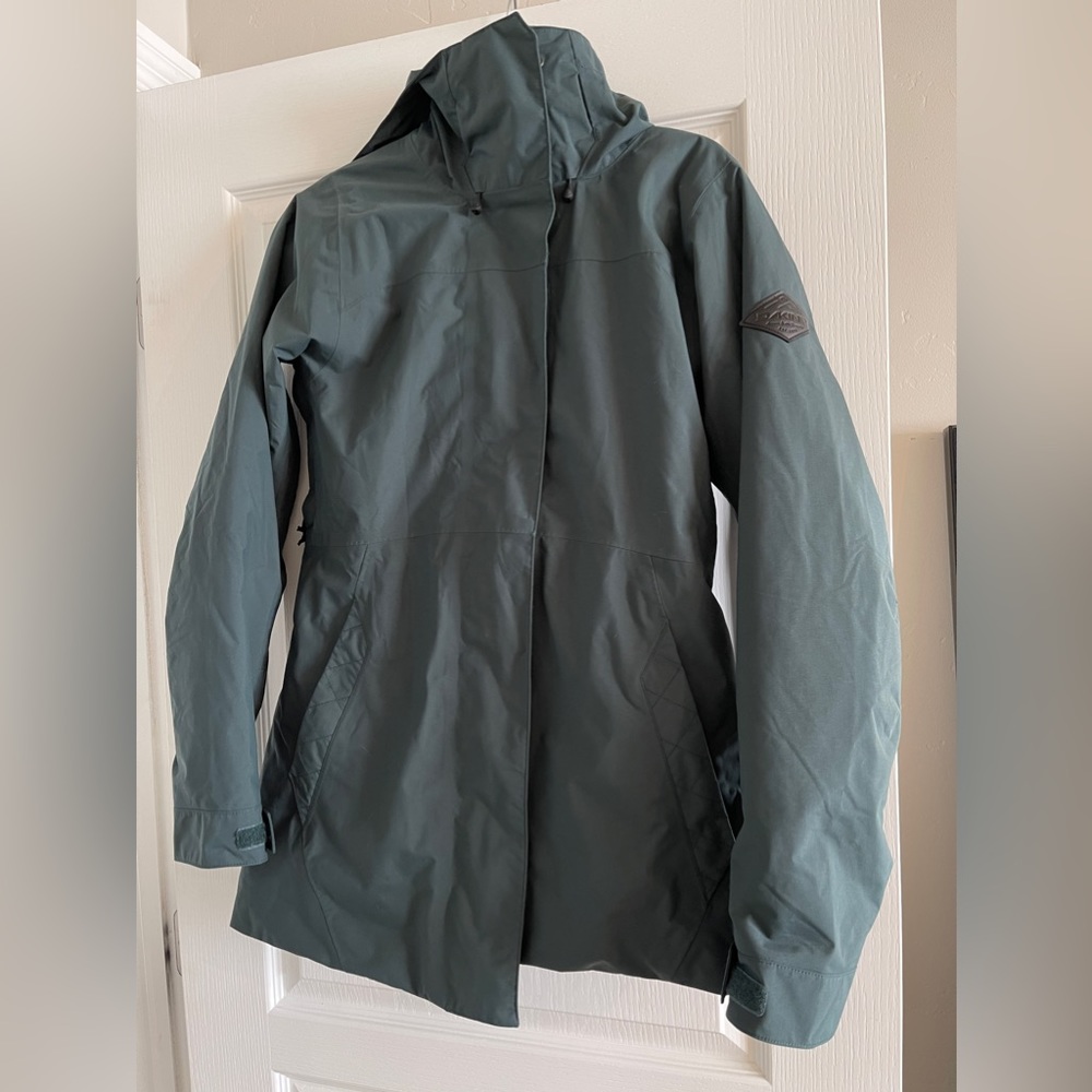 Women’s Dakine Ski & Snowboard Jacket